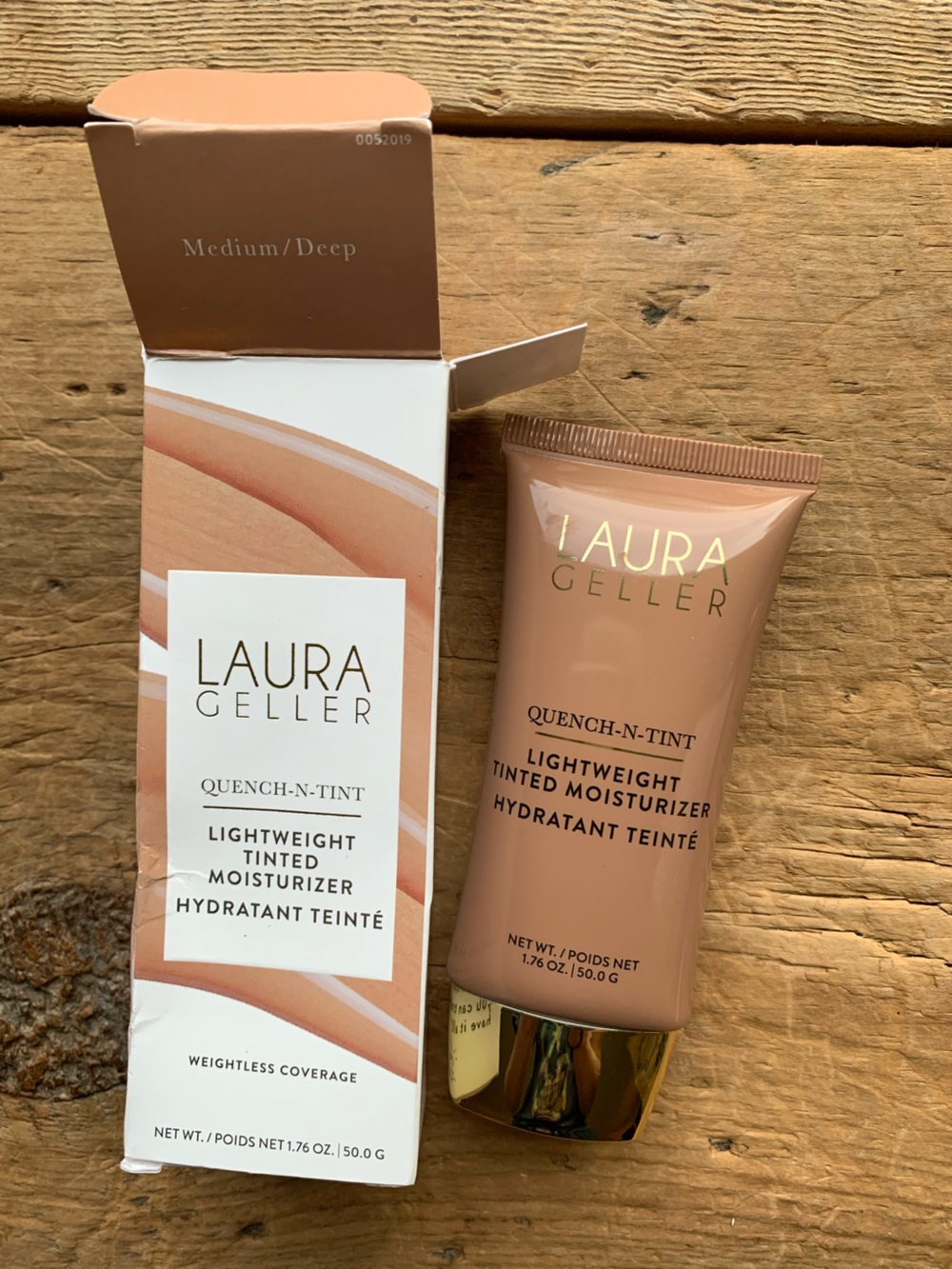 Laura Geller Quench-n-tint in Medium/Deep